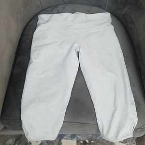 Lululemon Capri pants